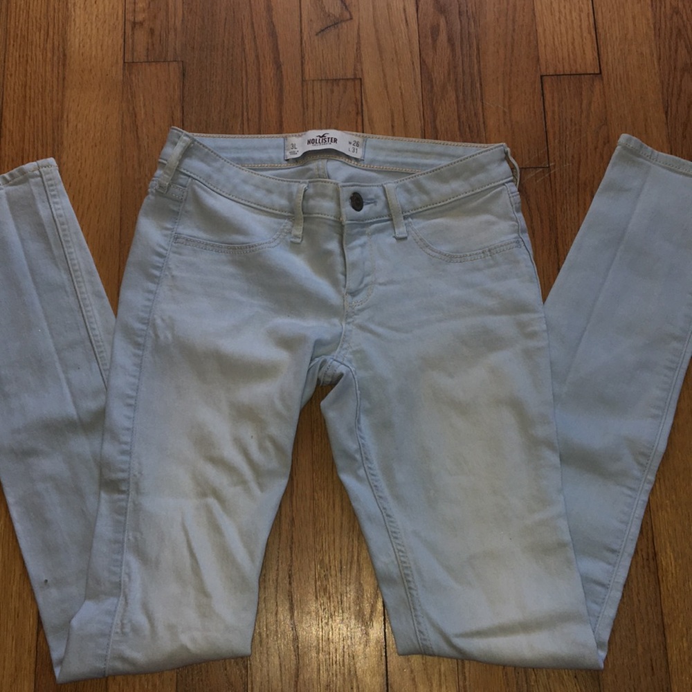 Light wash jeans